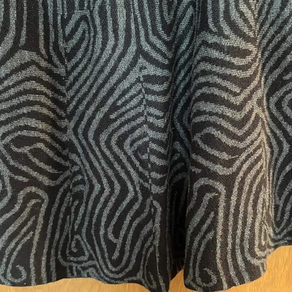 EUC Alfani Petit Knit Black and Grey A-line Midi Skirt Size P/S - Picture 4 of 10